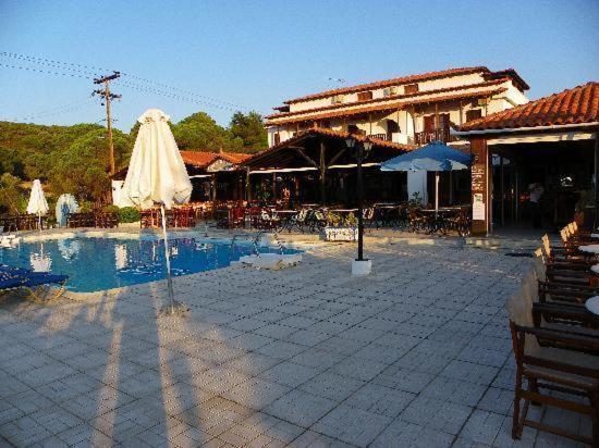 Golden Beach Koukounaries Extérieur photo
